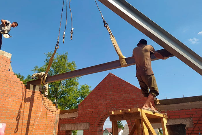 Будівництво двоповерхового будинку